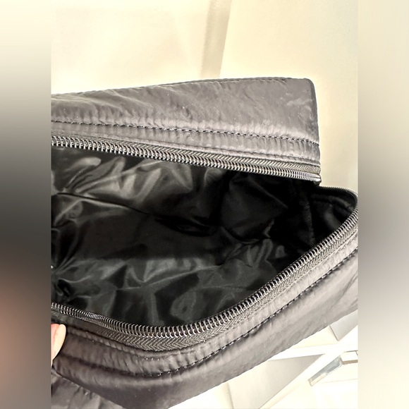 NWT Beauty Intuition Matte Black Puff Cosmetic Bag | 🖤 - Picture 4 of 5